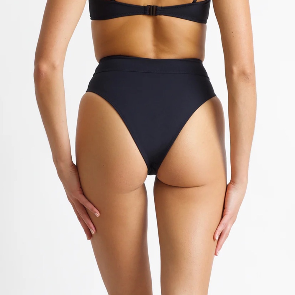 Tropic of C Sculpting Venus Bottom
